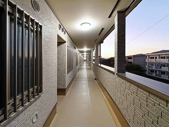 松山刑務所職員宿舎新営　3階 共用廊下